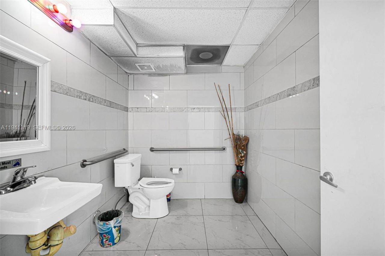 2301 Wilton Dr, Unit C5, Wilton Manors, FL 33305 Photo