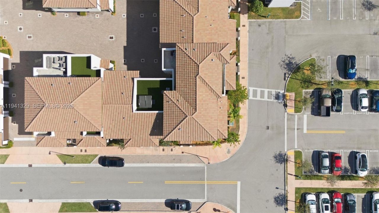 4250 NW 83rd Ave, Doral, FL 33166 Photo