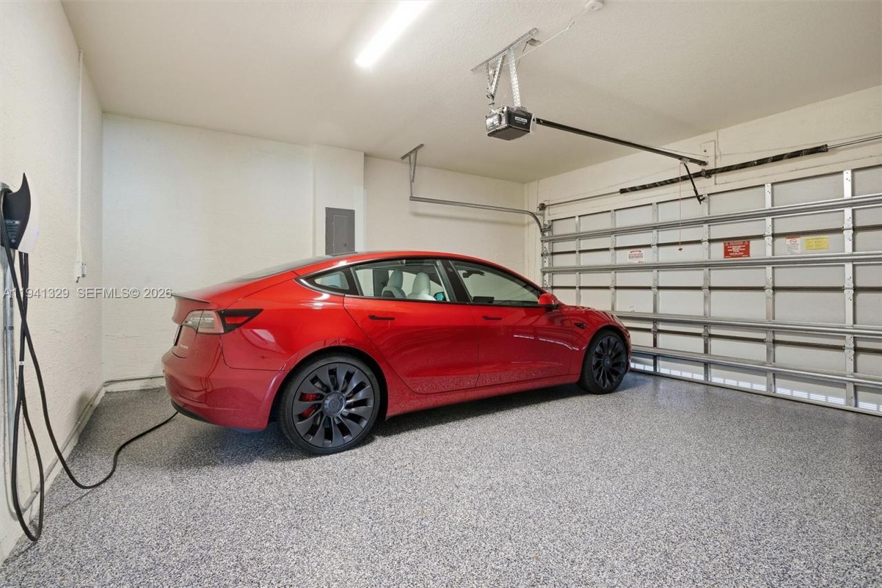 4250 NW 83rd Ave, Doral, FL 33166 Photo