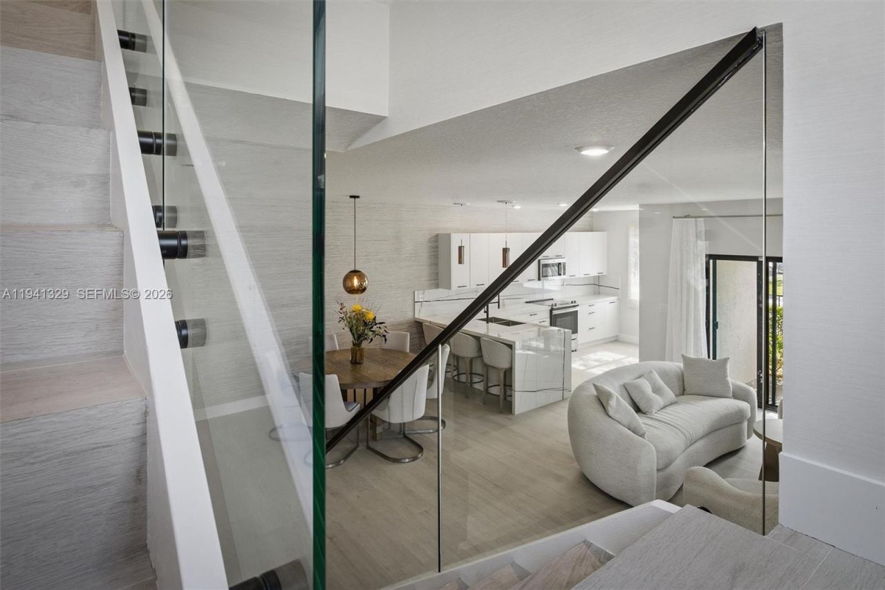 4250 NW 83rd Ave, Doral, FL 33166 Photo