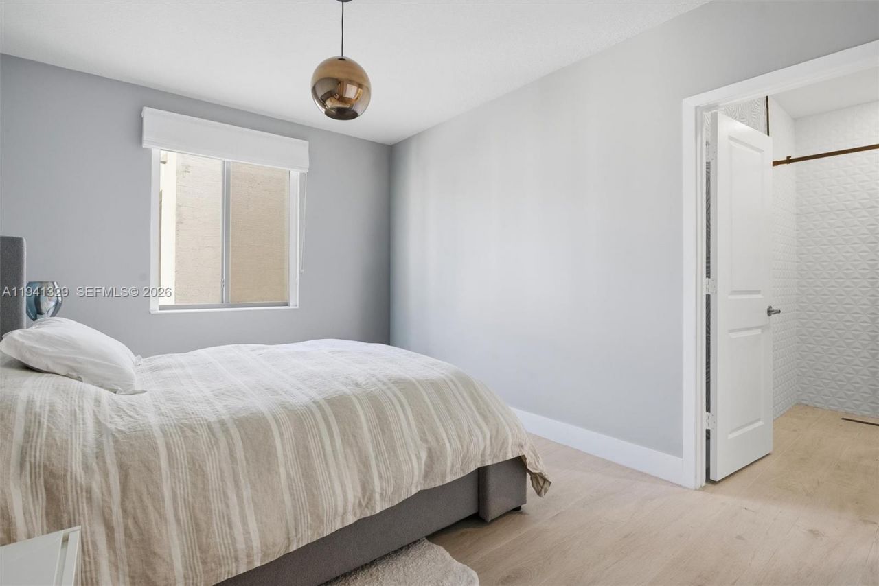 4250 NW 83rd Ave, Doral, FL 33166 Photo