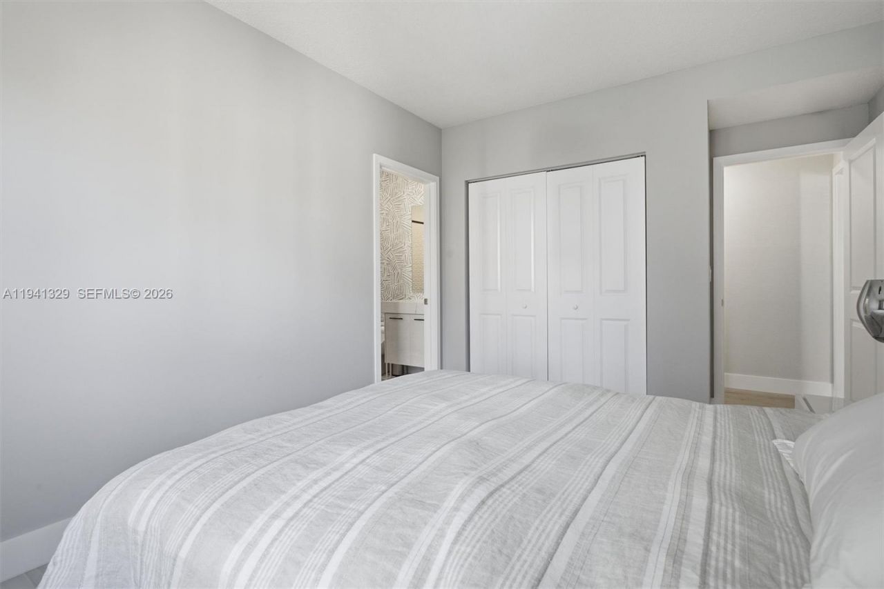 4250 NW 83rd Ave, Doral, FL 33166 Photo