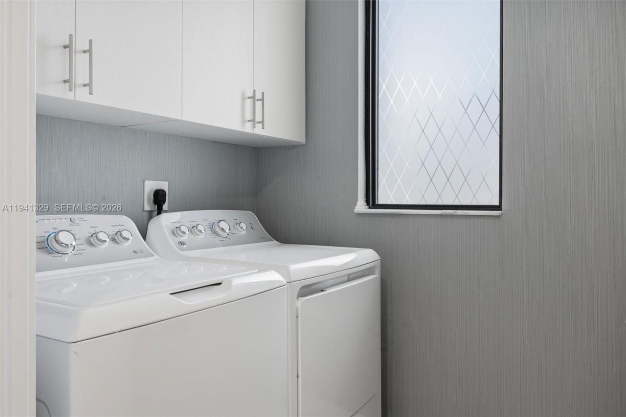 4250 NW 83rd Ave, Doral, FL 33166 Photo