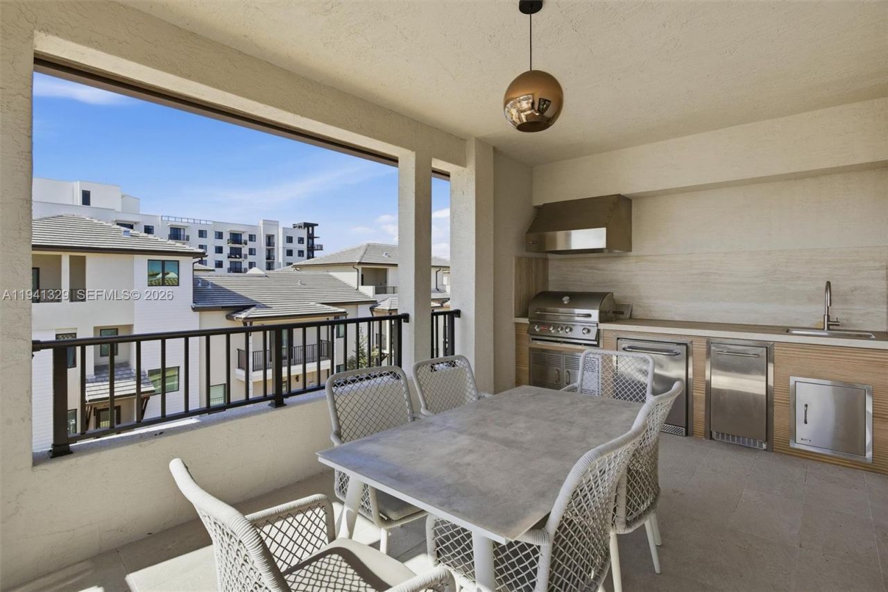 4250 NW 83rd Ave, Doral, FL 33166 Photo