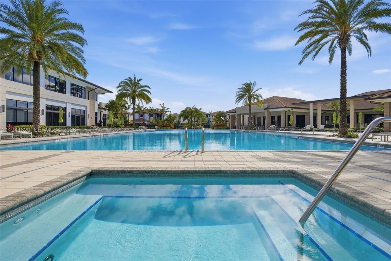 4250 NW 83rd Ave, Doral, FL 33166 Photo