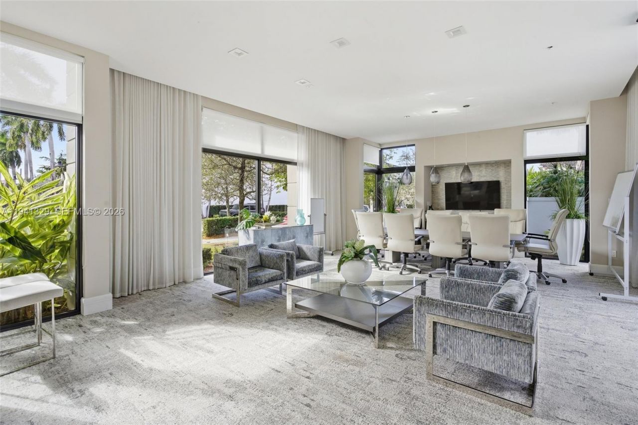 4250 NW 83rd Ave, Doral, FL 33166 Photo