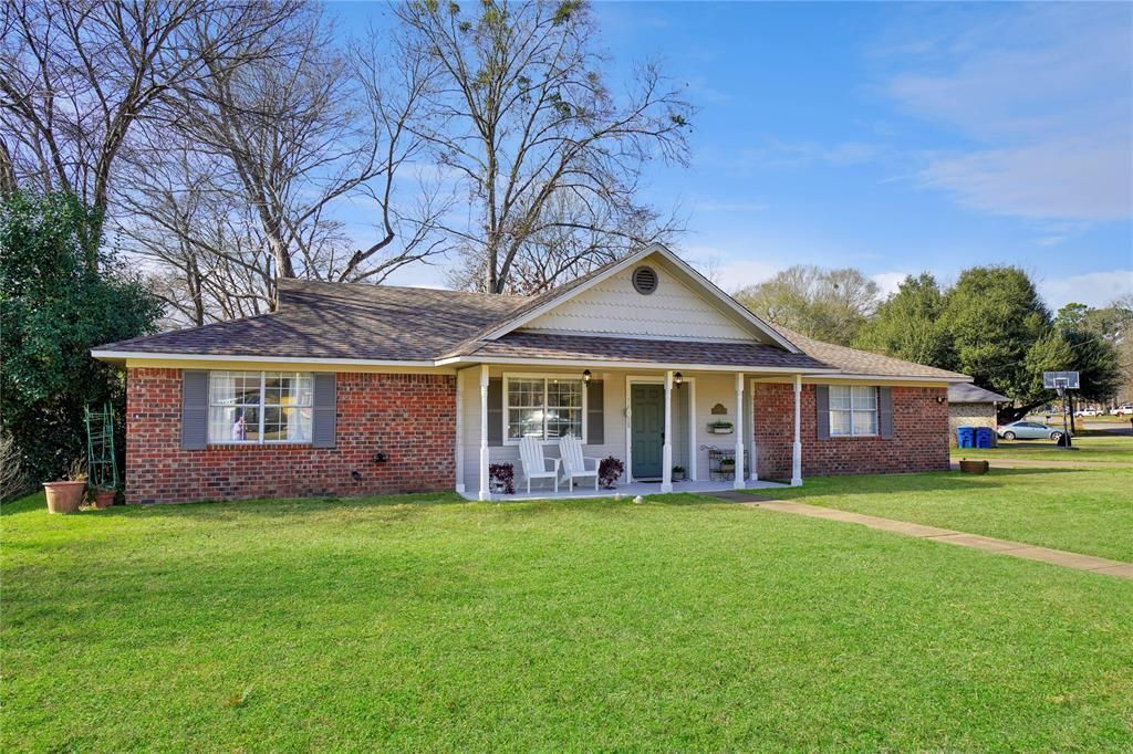 1000 Hillcrest Drive, Whitehouse, TX 75791 Main Photo