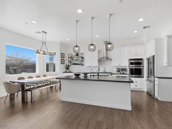 421 Emily Crossing Court, Henderson, NV 89015