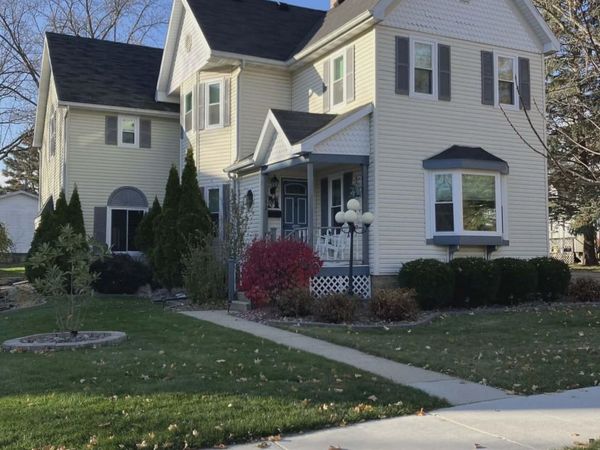 142 Dewey Street, Sun Prairie, WI 53590