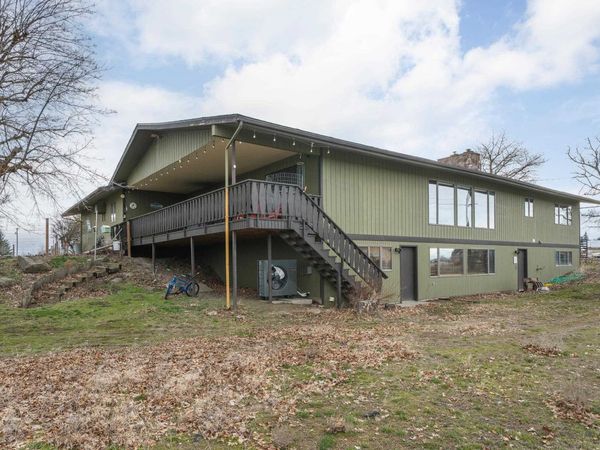 313 SE Trinity Ave, Wilbur, WA 99185