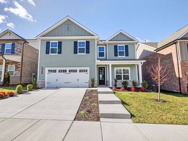 467 Triple Crown Cir, Gallatin, TN 37066