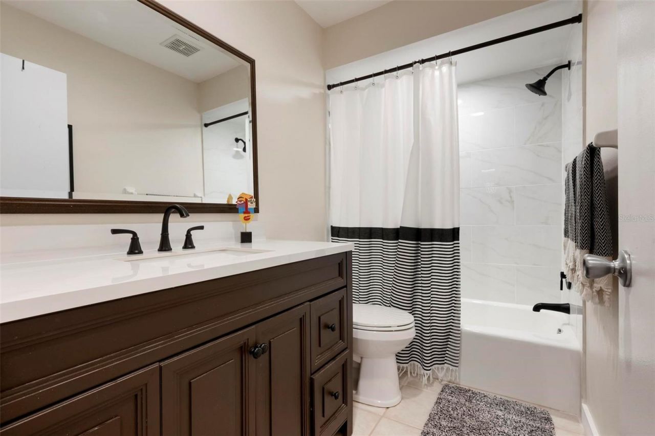 5797 Avista Drive, Unit 5797, Sarasota, FL 34243 Photo