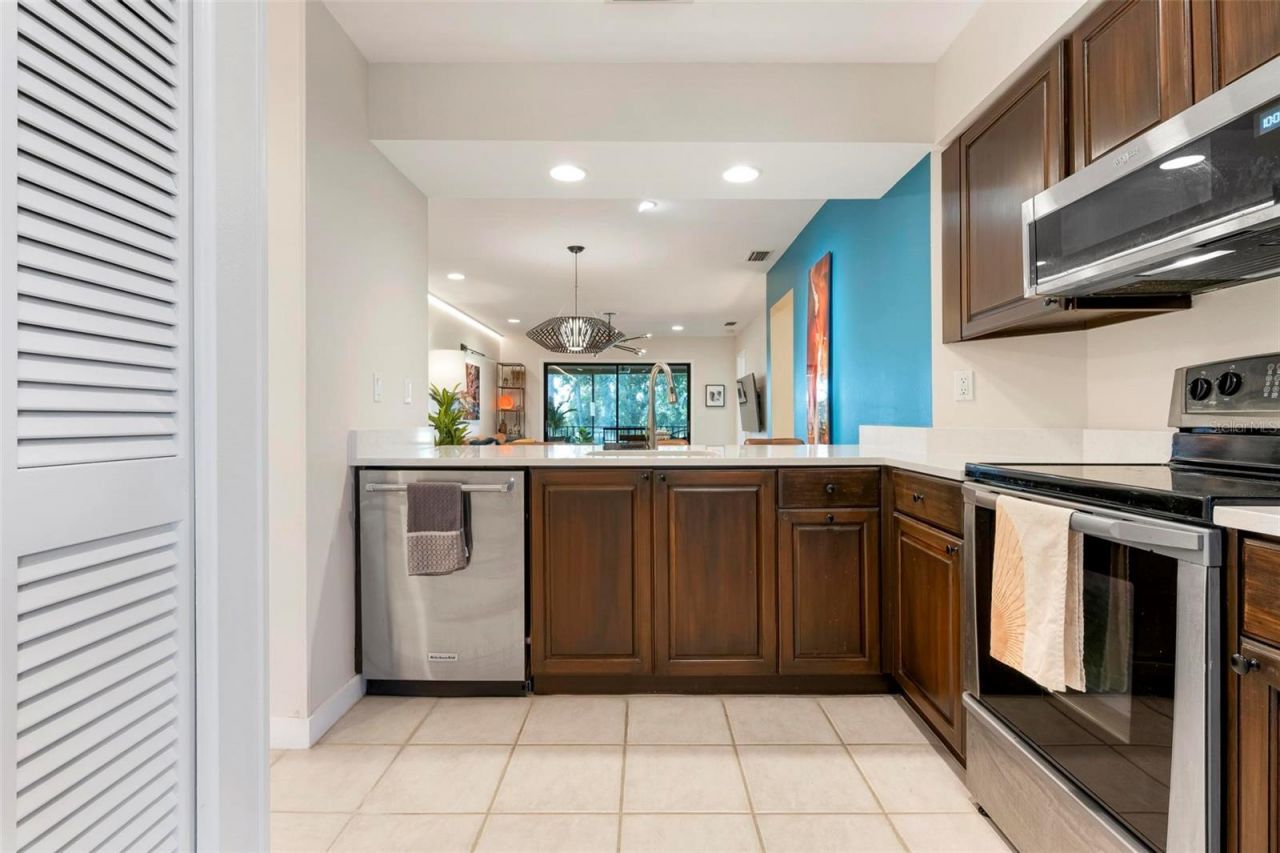 5797 Avista Drive, Unit 5797, Sarasota, FL 34243 Photo