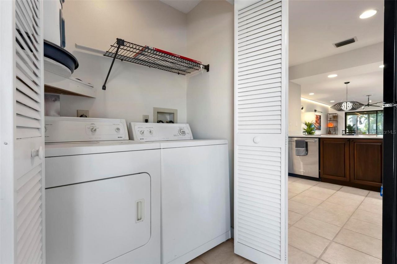 5797 Avista Drive, Unit 5797, Sarasota, FL 34243 Photo