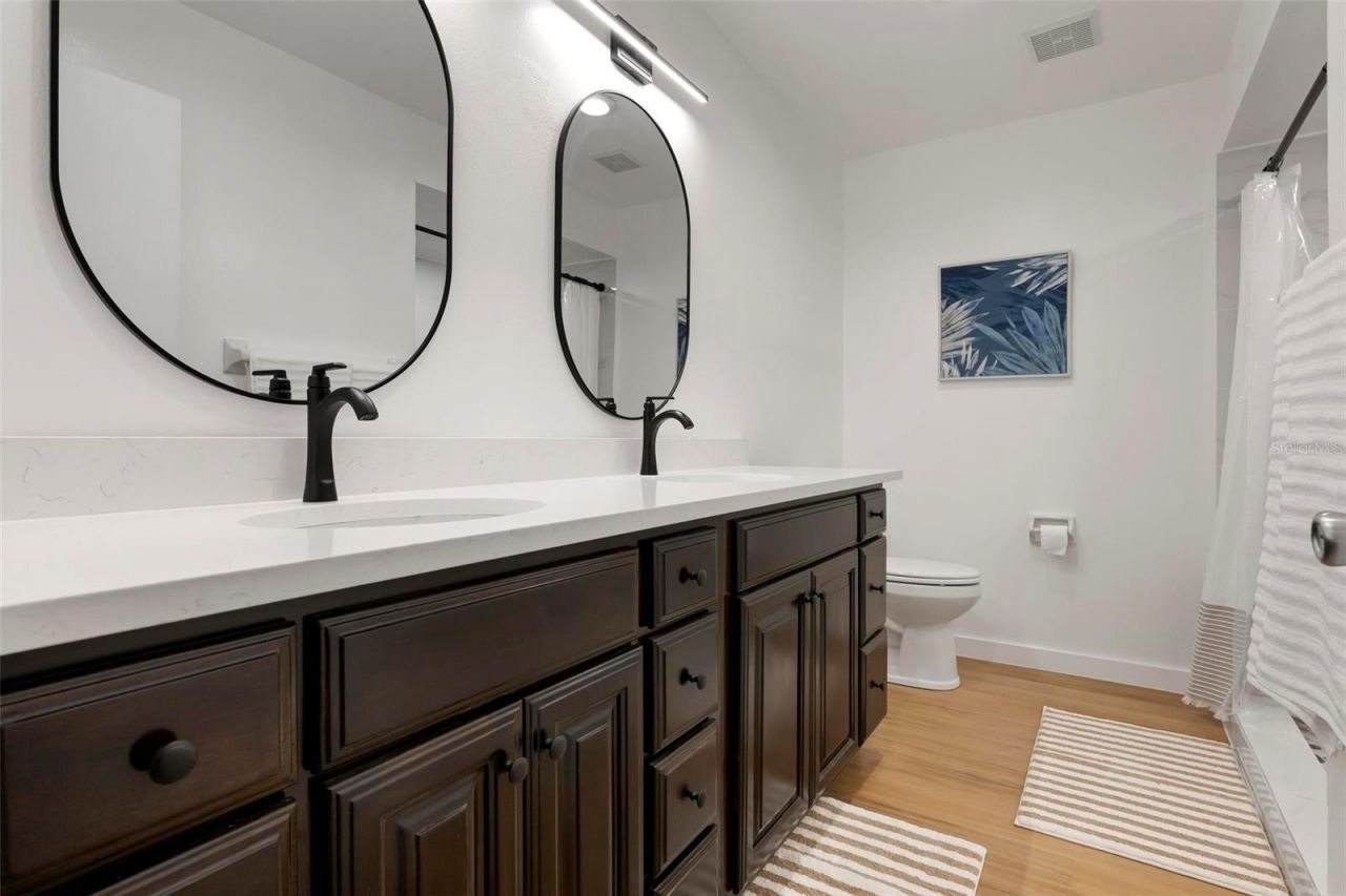 5797 Avista Drive, Unit 5797, Sarasota, FL 34243 Photo