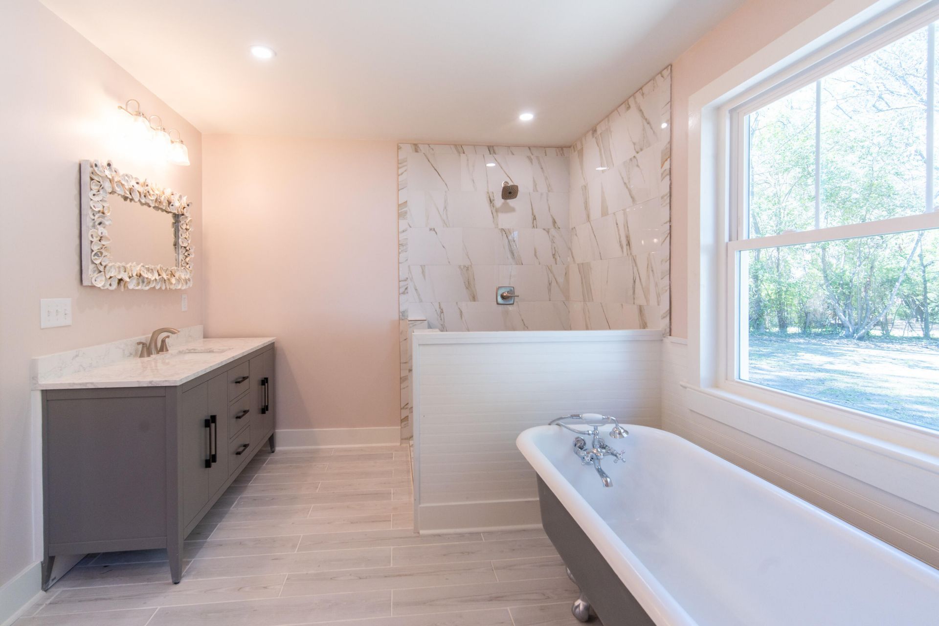 708 S Laurel Street Photo 9