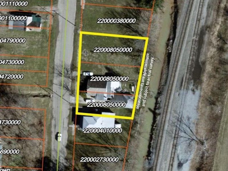 140 S Valley Street, Corning, OH 43730 Photo 6