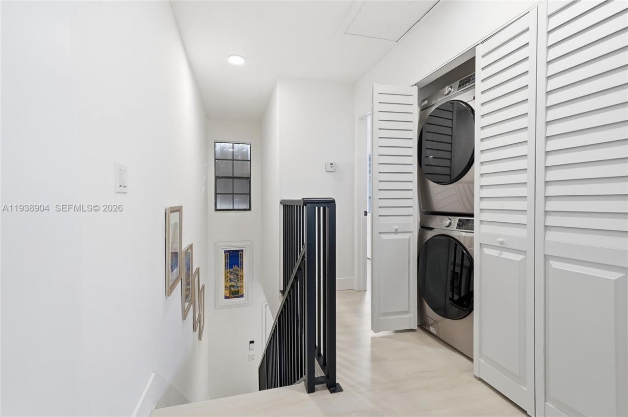 11611 NW 11th St , Unit 11611, Pembroke Pines, FL 33026 Photo