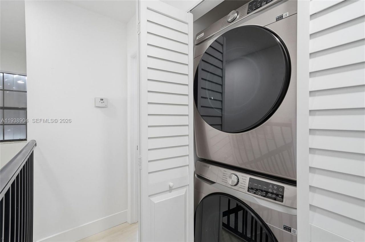 11611 NW 11th St , Unit 11611, Pembroke Pines, FL 33026 Photo