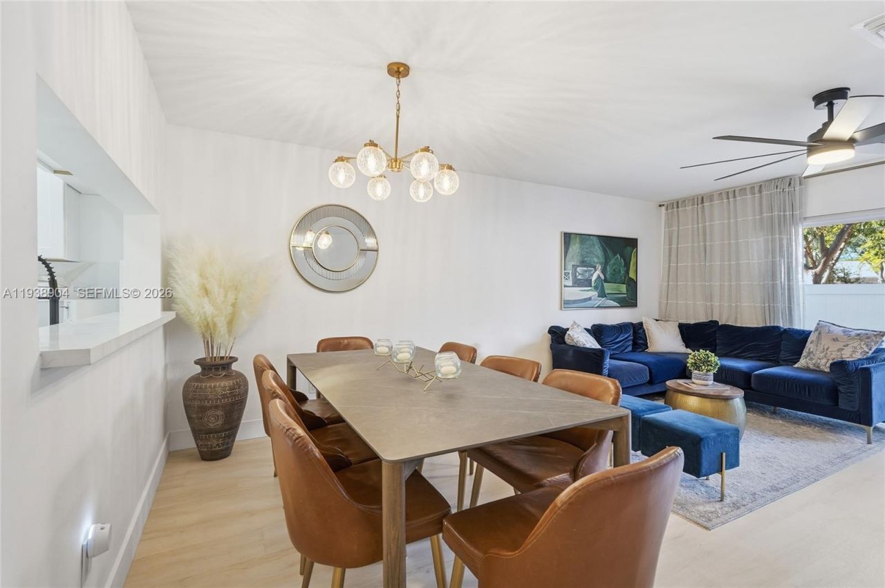 11611 NW 11th St , Unit 11611, Pembroke Pines, FL 33026 Photo