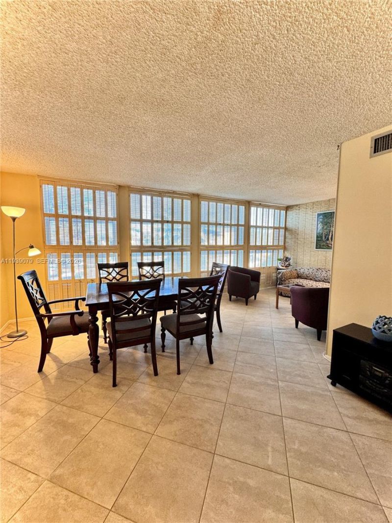 701 Three Islands Blvd, Unit 218, Hallandale Beach, FL 33009 Photo