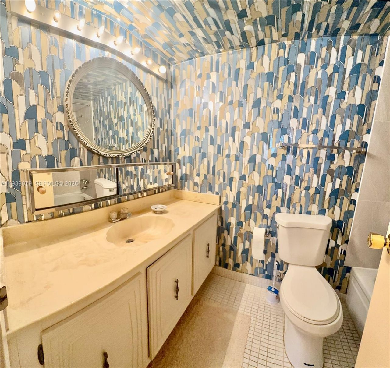 701 Three Islands Blvd, Unit 218, Hallandale Beach, FL 33009 Photo