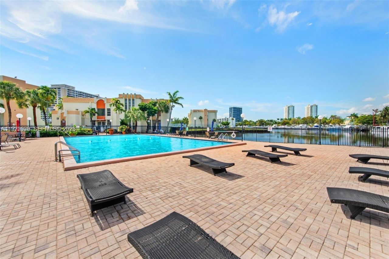 701 Three Islands Blvd, Unit 218, Hallandale Beach, FL 33009 Photo