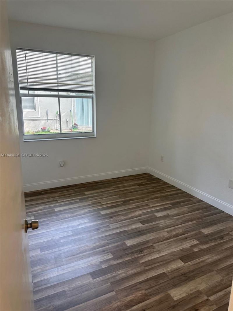 1663 SE 27th Dr, Unit 102, Homestead, FL 33035 Photo