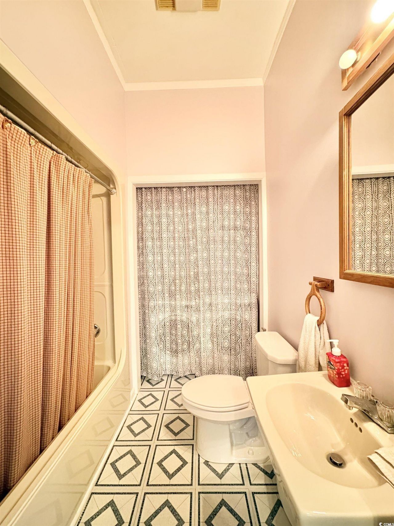 703 62nd Ave. N Photo 15