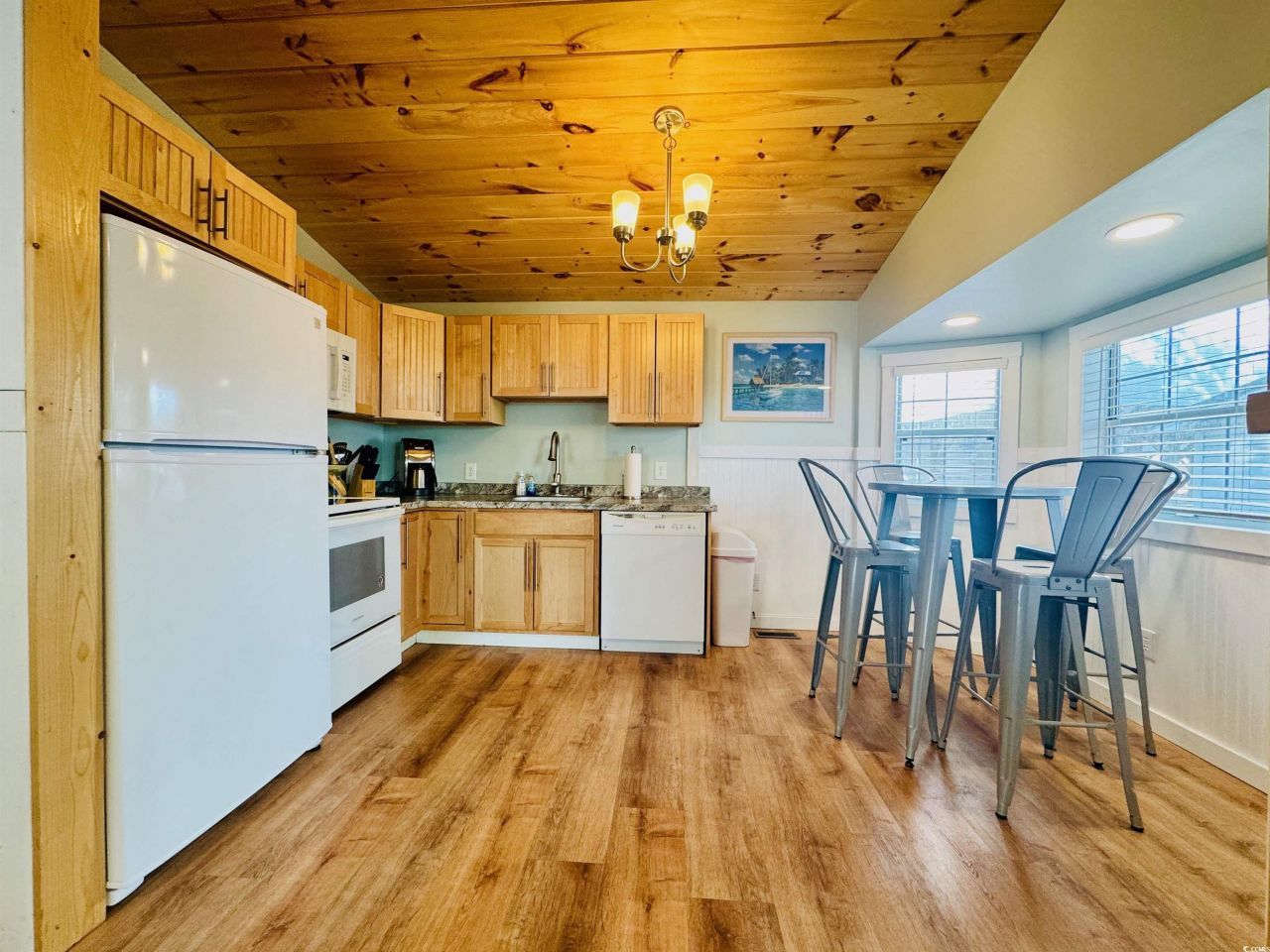 6001 - 1162 S Kings Hwy. Photo 19