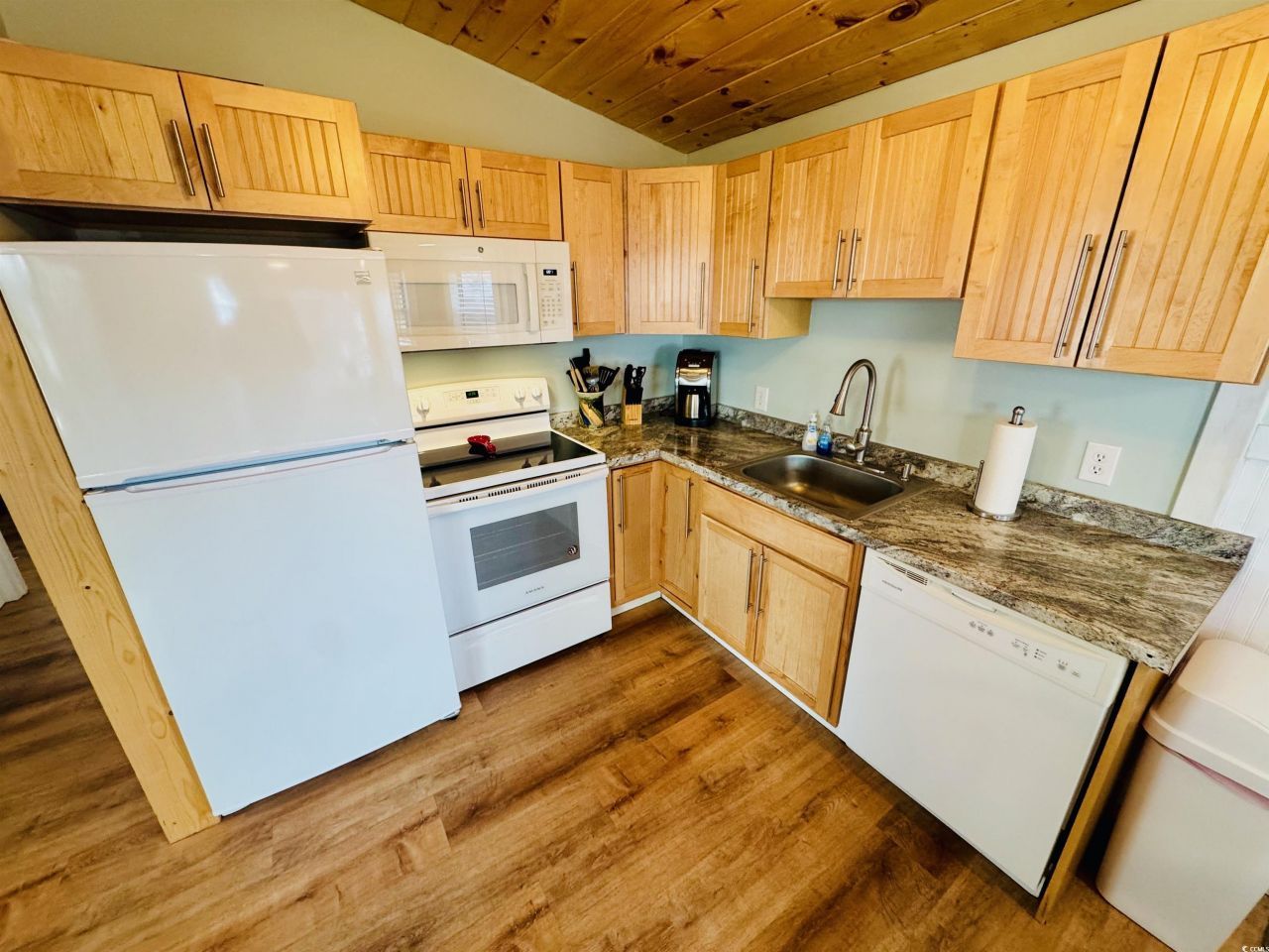 6001 - 1162 S Kings Hwy. Photo 20