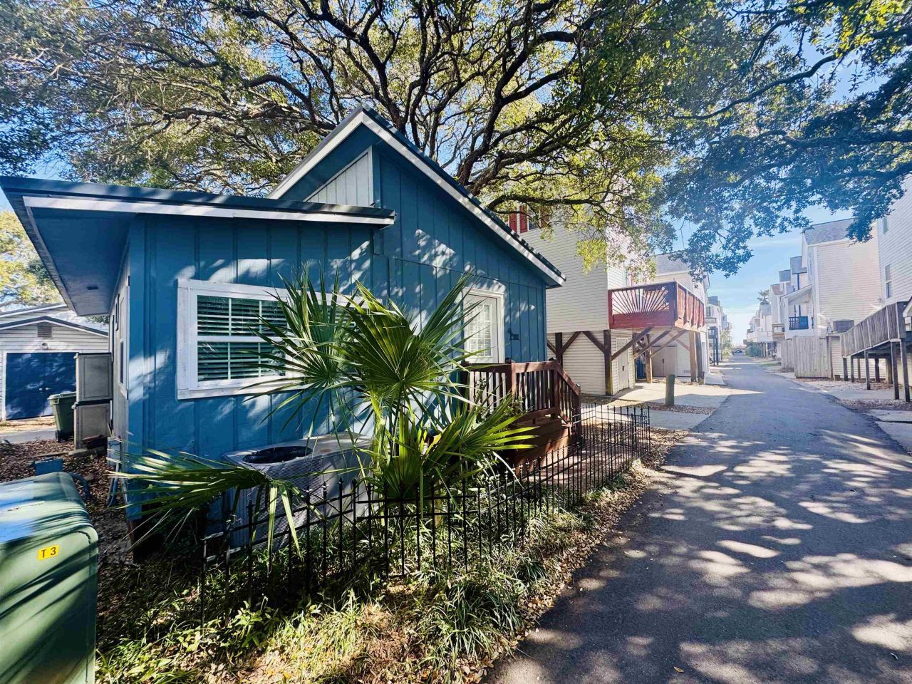 6001 - 1162 S Kings Hwy. Photo 7