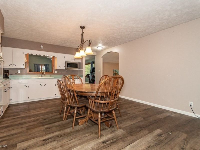 8892 Brakeman Road, Chardon, OH 44024 Photo 12