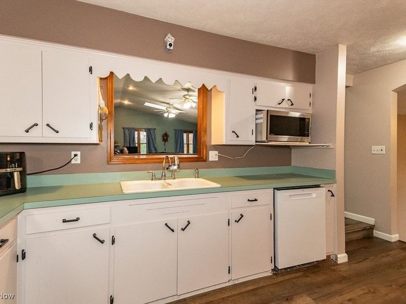 8892 Brakeman Road, Chardon, OH 44024 Photo 15