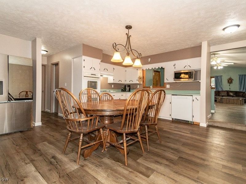 8892 Brakeman Road, Chardon, OH 44024 Photo 17