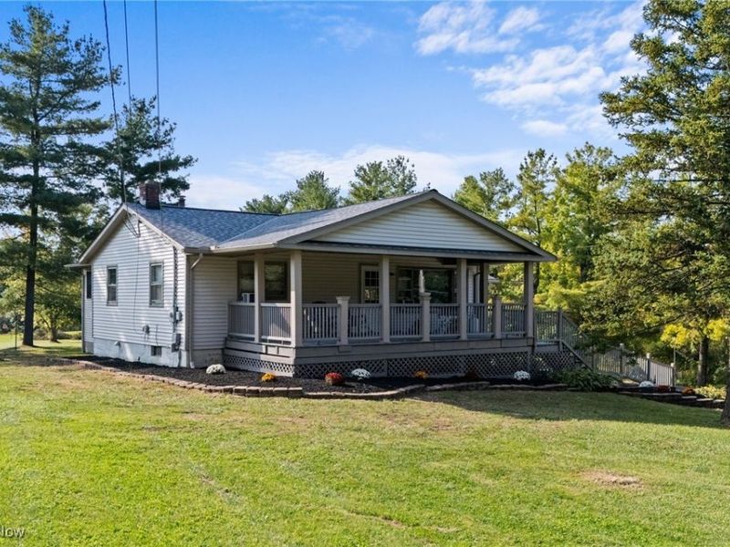 8892 Brakeman Road, Chardon, OH 44024 Photo 2