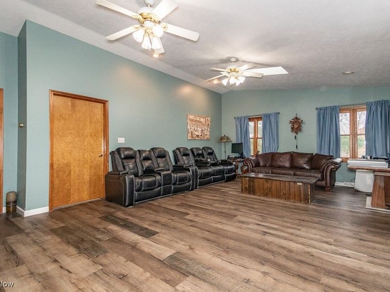 8892 Brakeman Road, Chardon, OH 44024 Photo 9