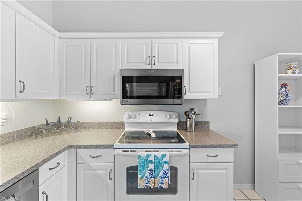 2651 Citrus Lake Dr, Unit D302, Naples, FL 34109 Photo