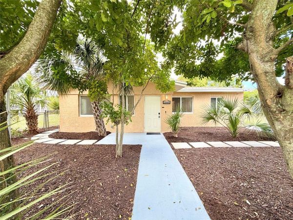 2943 NW 13th St, Fort Lauderdale, FL 33311