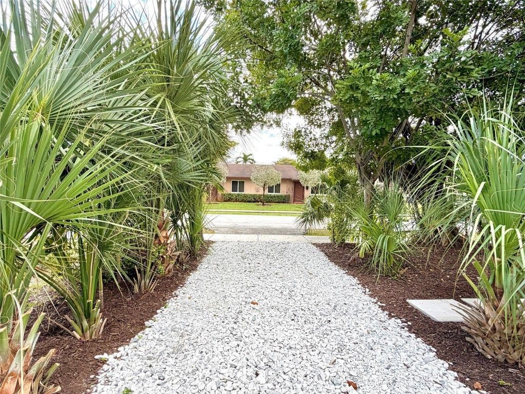 2943 NW 13th Street, Fort Lauderdale, FL 33311 Photo