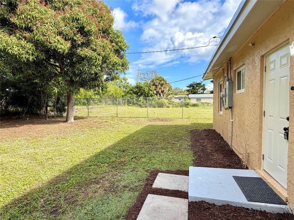 2943 NW 13th Street, Fort Lauderdale, FL 33311 Photo