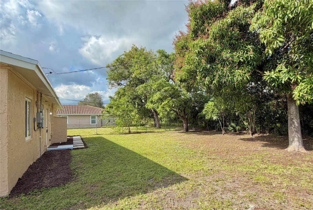 2943 NW 13th Street, Fort Lauderdale, FL 33311 Photo