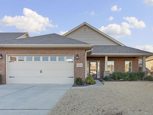 12606 Holstein Lane SW, Huntsville, AL 35803