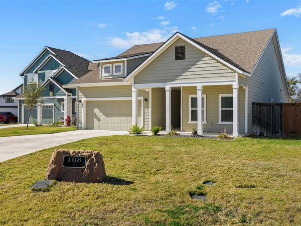 108 Round Valley CT, Liberty Hill, TX 78642