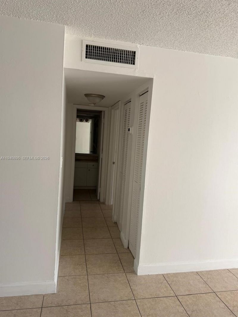 1725 W 60th St, Unit F206, Hialeah, FL 33012 Photo