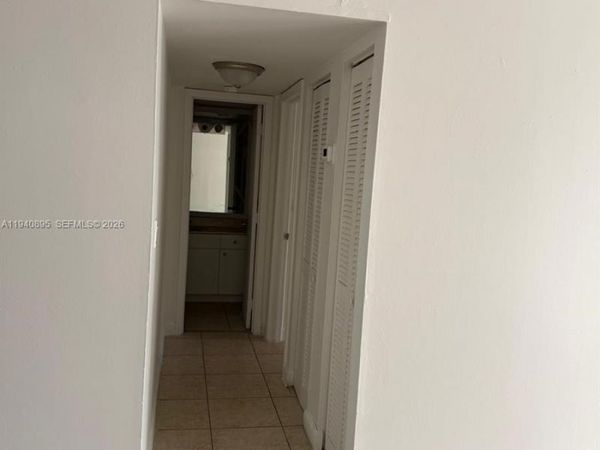 1725 W 60th St, Unit F206, Hialeah, FL 33012