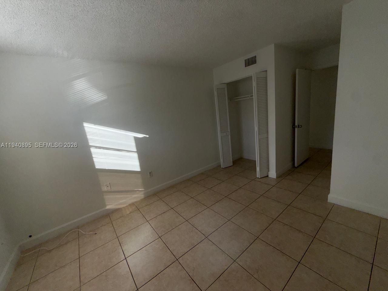1725 W 60th St, Unit F206, Hialeah, FL 33012 Photo