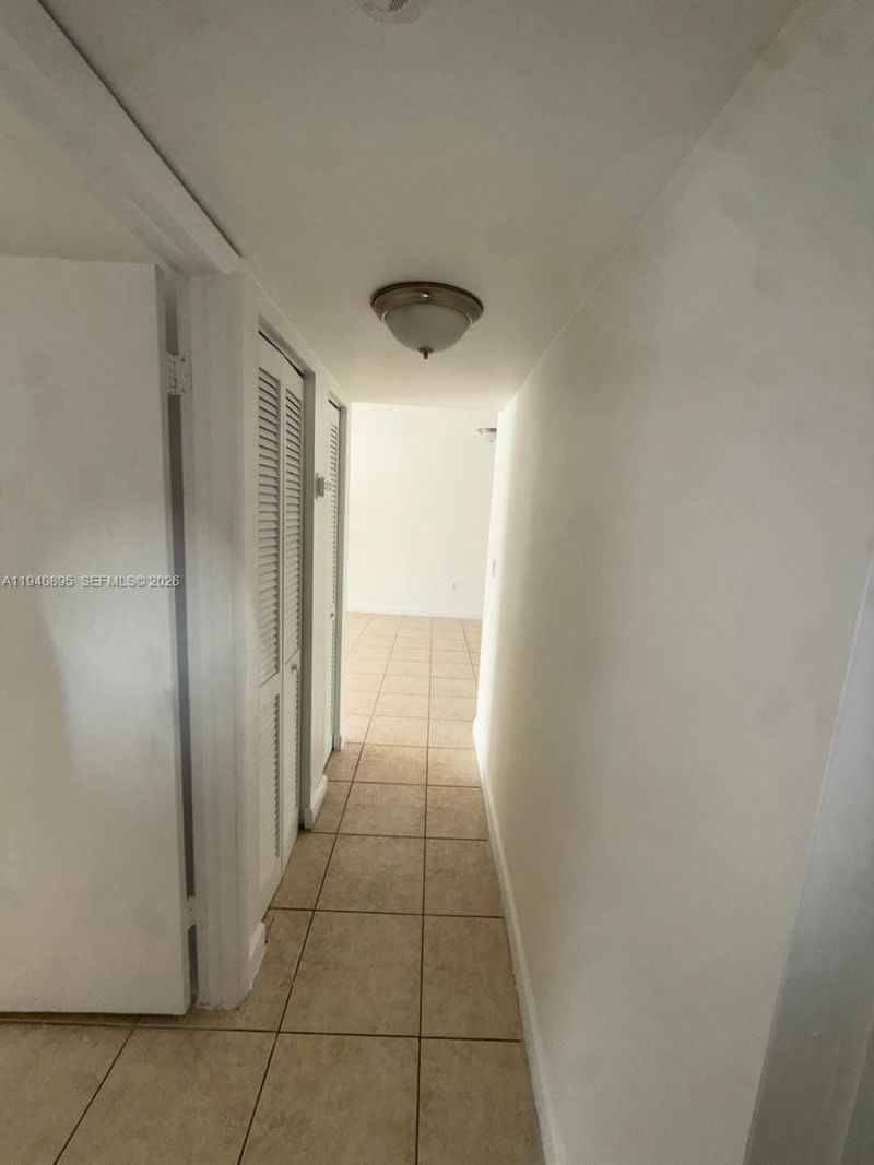 1725 W 60th St, Unit F206, Hialeah, FL 33012 Photo