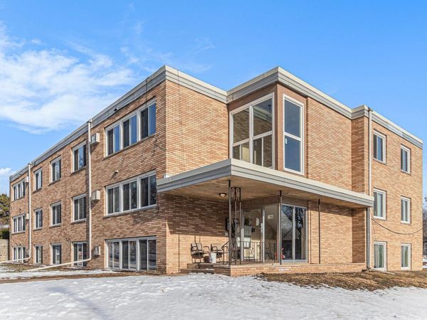 1900 Vincent Avenue N, Minneapolis, MN 55411