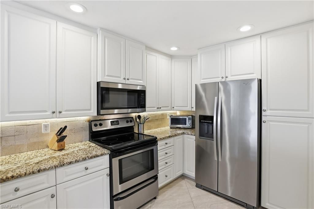 1519 Chesapeake Ave, Unit B-5, Naples, FL 34102 Photo